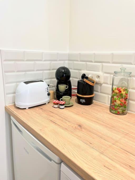 Hyper Centre Appartement Cosy Wifi Rodez Exterior photo